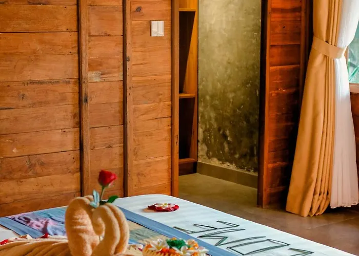 Kayu Batu Ubud (Bali)